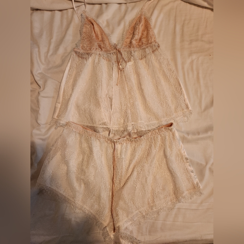 Victoria's Secret Lingerie Cami Set White Lace Silk Medium New W/O Tags
